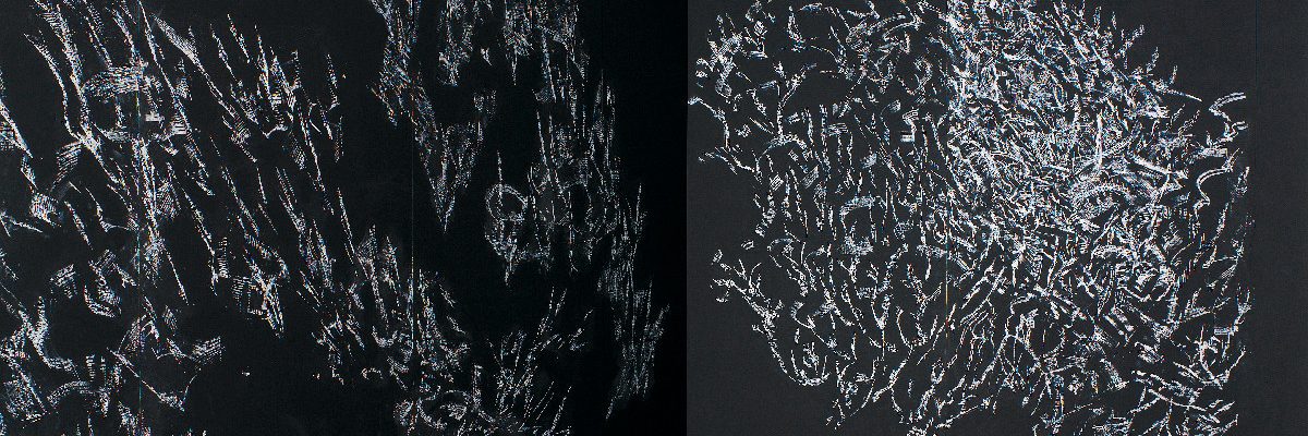 מלאכי - לבן על שחור תצוגת הצבה 4